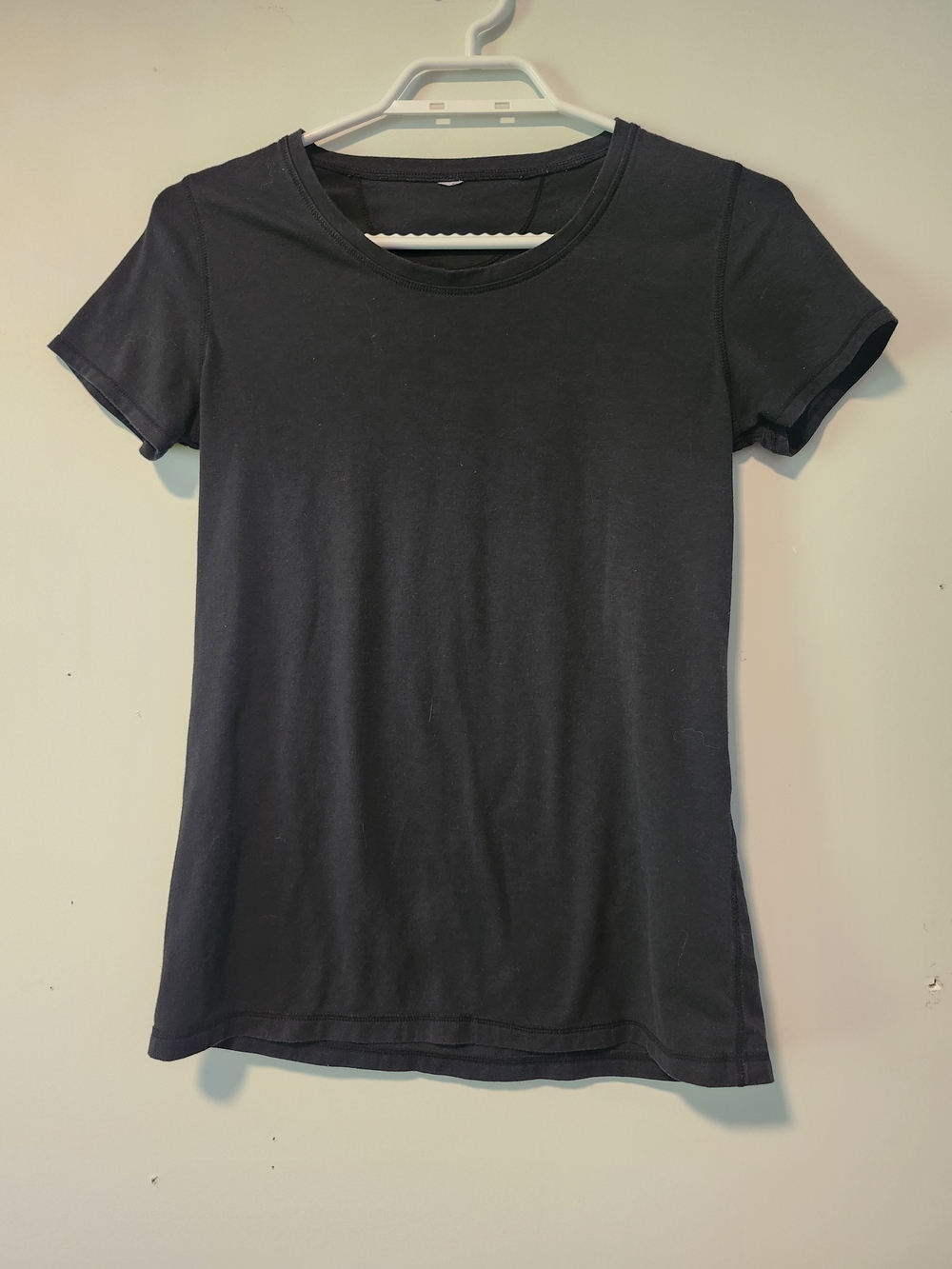 Lululemon Classic Black Women's Crewneck Tee - Yoga Or Gym